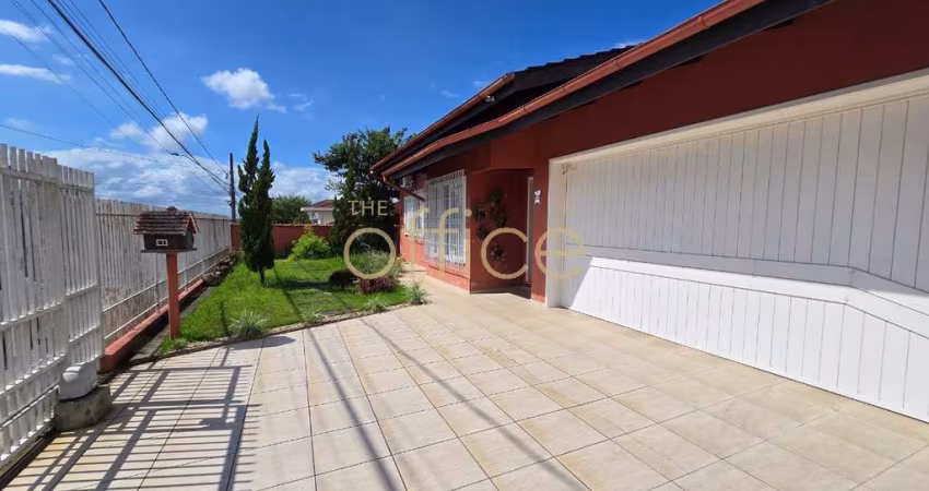 Casa à venda em Joinville-SC, Boa Vista: 4 quartos, 3 salas, 3 banheiros, 4 vagas, 312m².