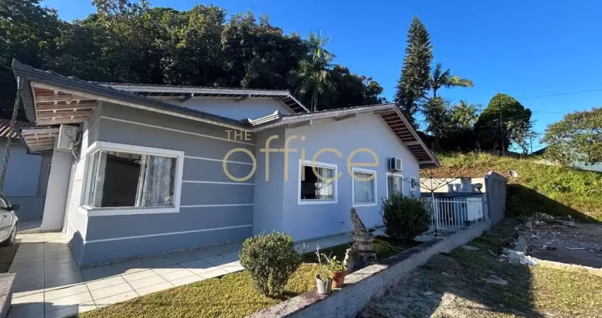 Casa com 3 quartos à venda no Glória, Joinville 