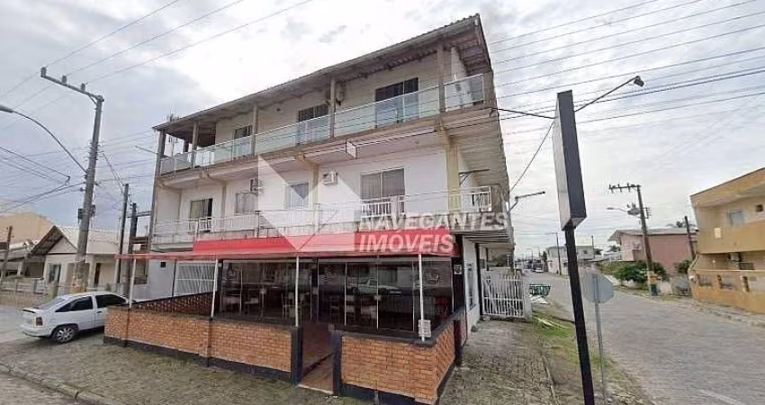 Imóvel misto residencial e comercial