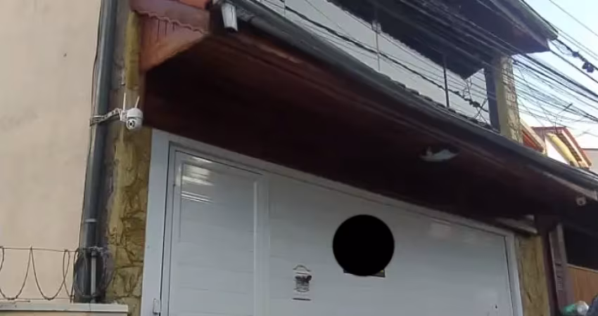 Aceita carros como forma de pagamento, casa a venda próxima ao centro de poá