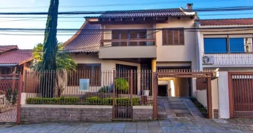 Casa com 3 quartos à venda na Rua Juruá, 105, Cristo Redentor, Porto Alegre