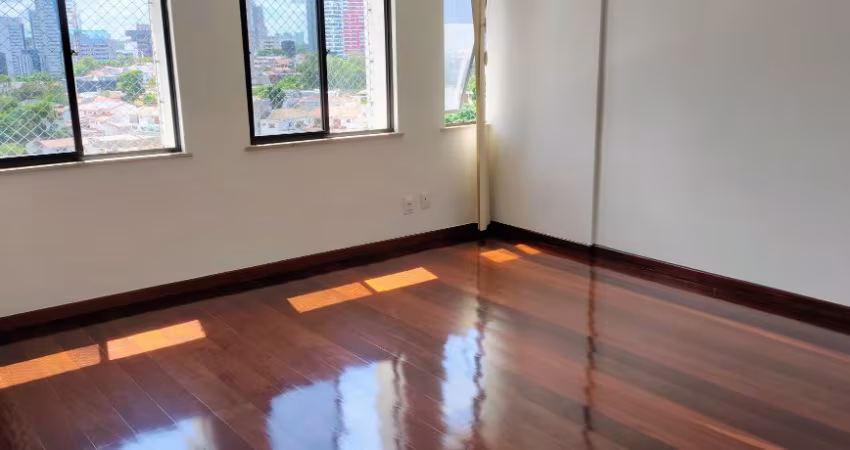 Apartamento para alugar no Caminho das Árvores, 3 Quartos, Nascente