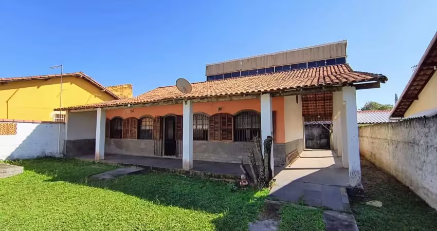 Casa com 2 quartos à venda na Avenida Litorânea, Boqueirão, Saquarema