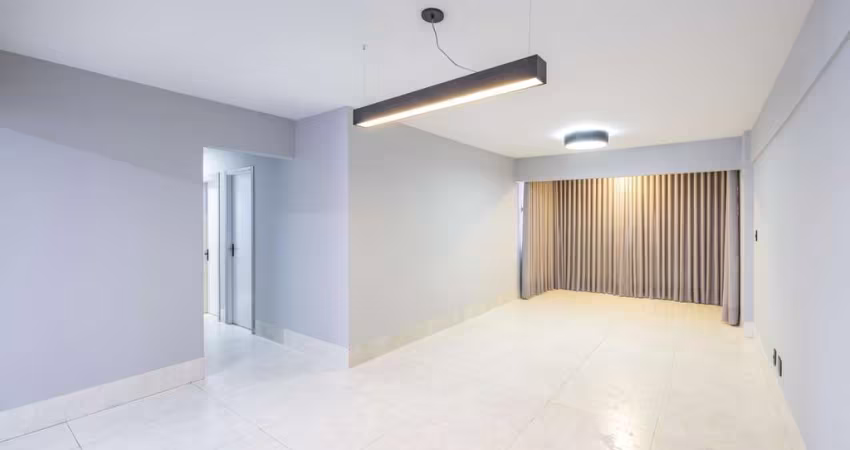 Apartamento com 3 quartos 1 suíte 110m2 reformado no Jardim Goiás, na Avenida E
