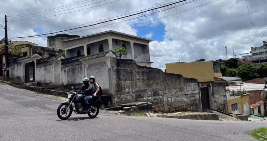 CASA DUPLEX A VENDA EM PETRÓPOLIS - MANAUS- AMAZONAS
