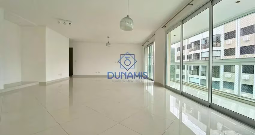 Apartamento reformado e amplo à venda  praia das pitangueiras - guarujá sp