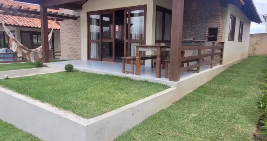 Alugo linda casa de cond diária, 105m2, 3 qts, 1 suite, 2 gem, lazer completo