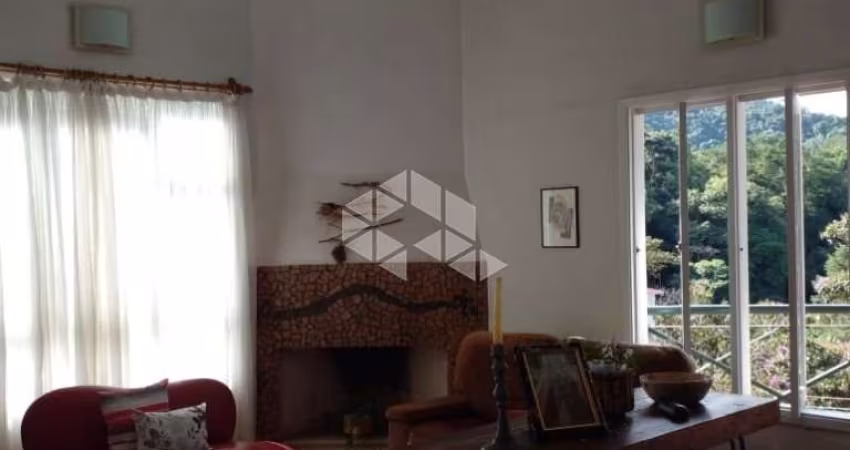 Sobrado com 4 dormitórios, 300 m² - venda por R$ 1.700.000,00 ou aluguel por R$ 11.300,00/mês - Serra da Cantareira - São Paulo/SP