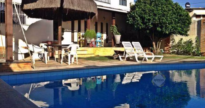 Excelente casa em Ponta Negra com piscina, churrasqueira, 5 suítes, a 280 m da praia, wifi