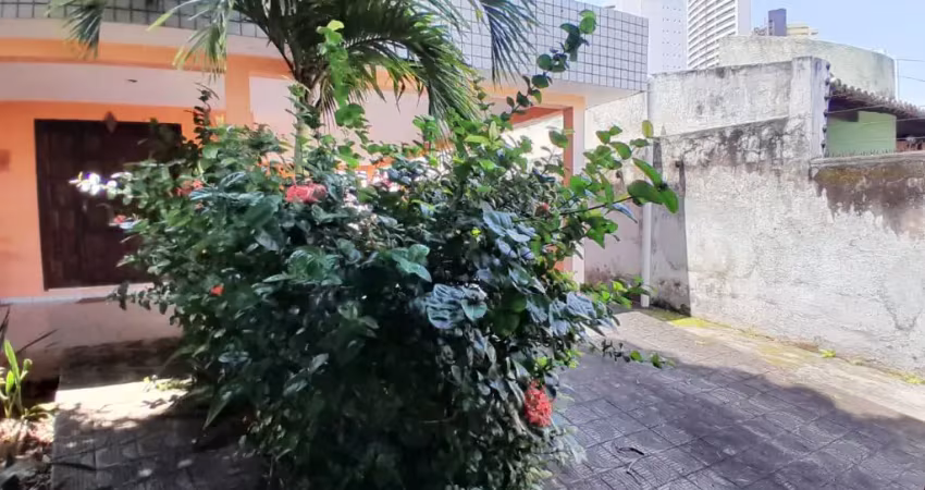 Oportunidade! casa no conjunto ponta negra, em área comercial!