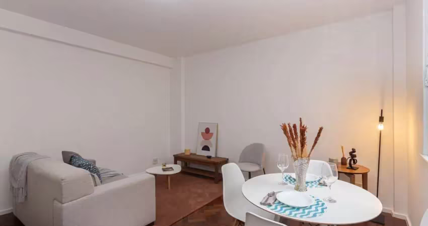 Imóvel  rua toneleiro de 2 quartos em localização privilegiada de copacabana
