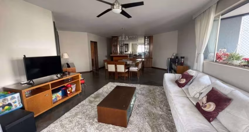 Apartamento no Edifício Itacolomi  com 4 dormitórios à venda, 239 m² por R$ 940.000 - Centro - Londrina/PR