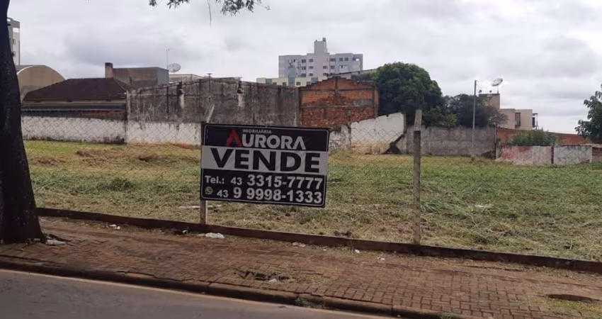 Um dos últimos grandes terrenos no centro de Londrina São 4.694,49m² com acesso por três ruas