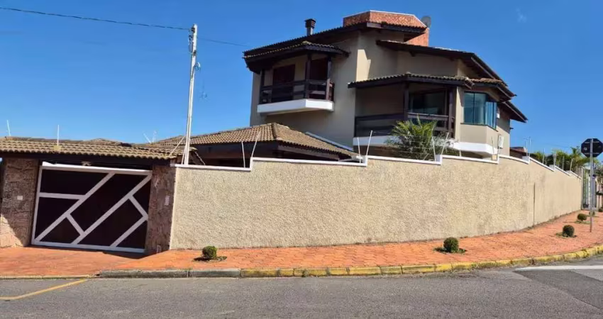 Casa com 1 suíte, 292 m² - venda por r$ 1.100.000 ou aluguel por r$ 5.000/mês - jardim sevilha - bragança paulista/sp