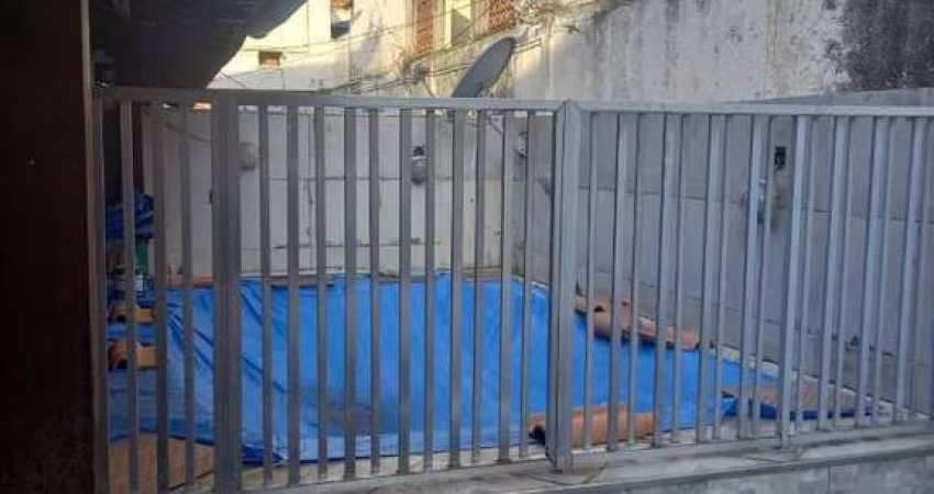 EXCELENTE CASA DE VILA COM PISCINA NO MÉIER