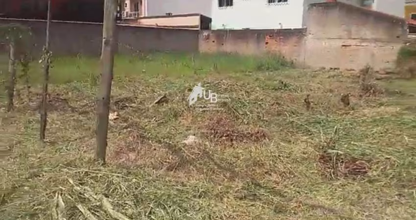 Grande terreno em Condomínio em Vargem Pequena