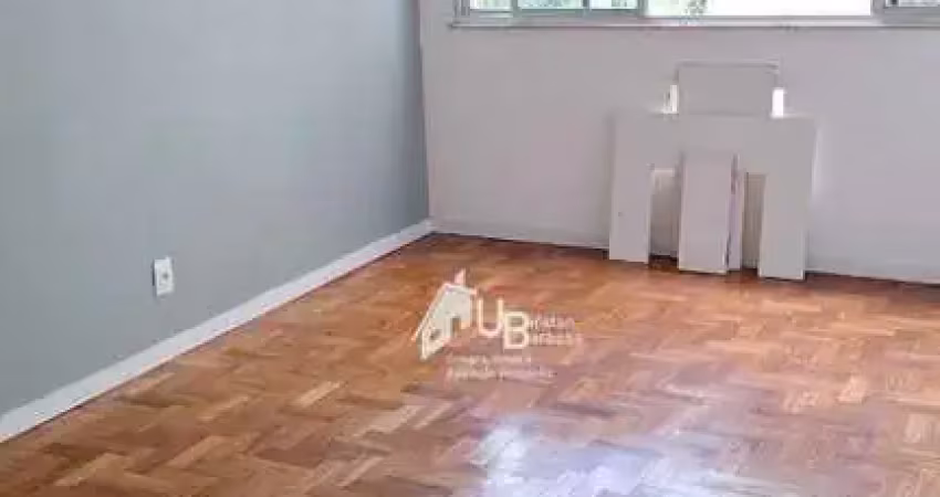 Excelente Apartamento de 2 quartos com dependência e vaga na Tijuca