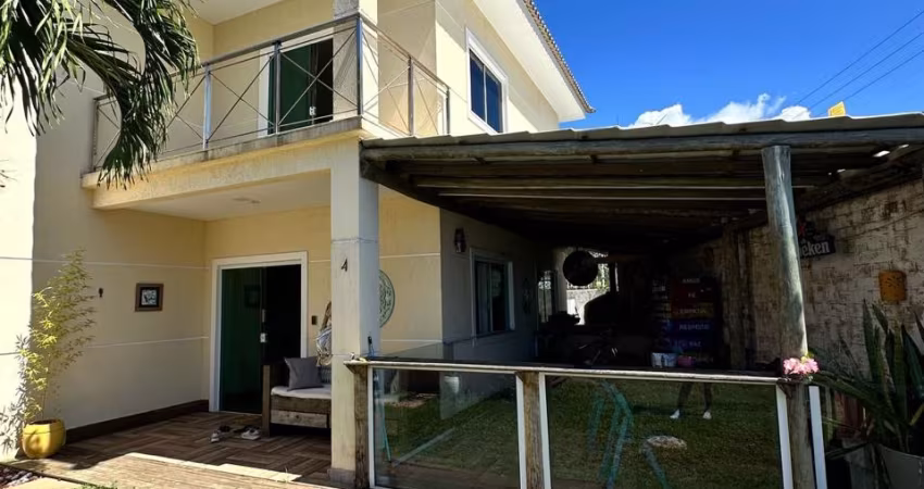 Excelente casa 4/4 dormitórios Nascente em Buraquinho/ Miragem