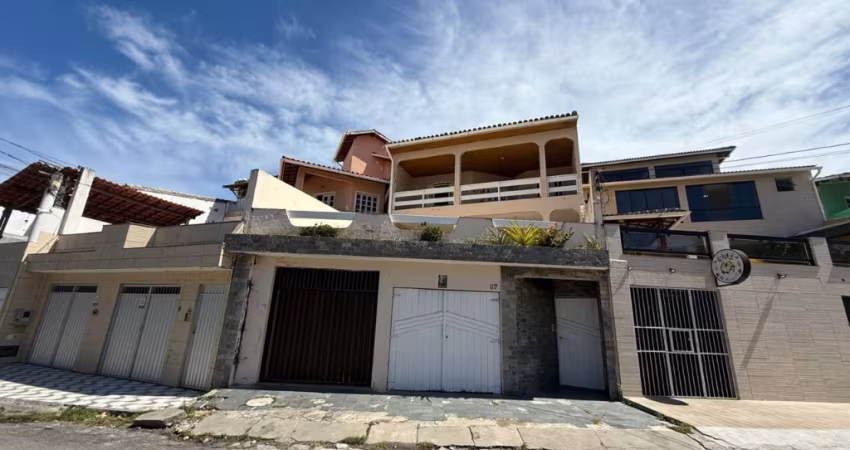 Excelente Casa Solta 5/4 dormitórios em Stella Maris - Salvador