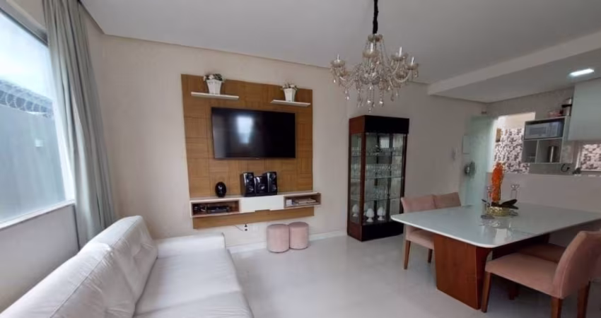 Casa Mobiliada 3/4 suítes com Closet em Buraquinho