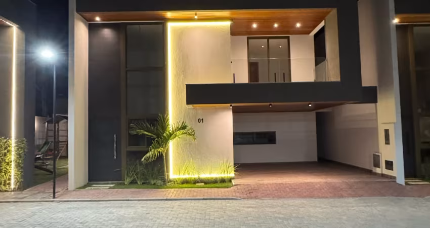 Excelente Casa 4/4 suítes com energia Solar na Priscila Dutra