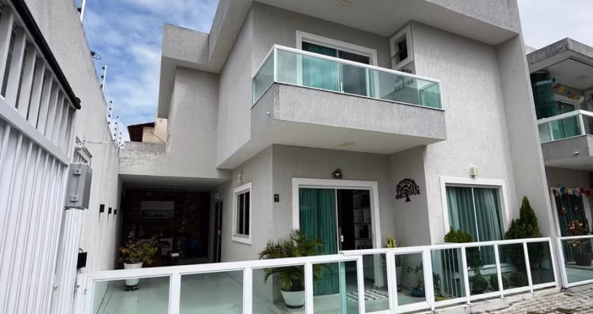 Excelente Casa Nascente 3/4 suítes em Pitangueiras
