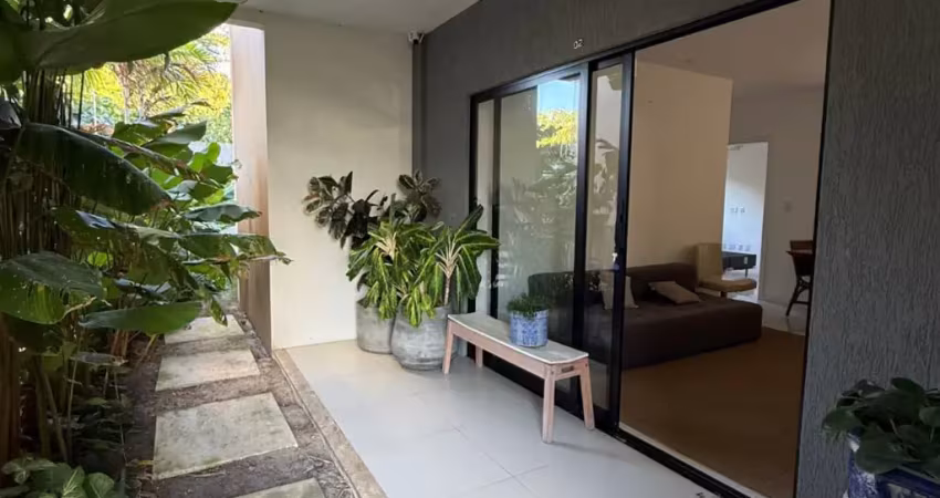 Apartamento térreo mobiliado - 2/4 com suíte | miragem buraquinho