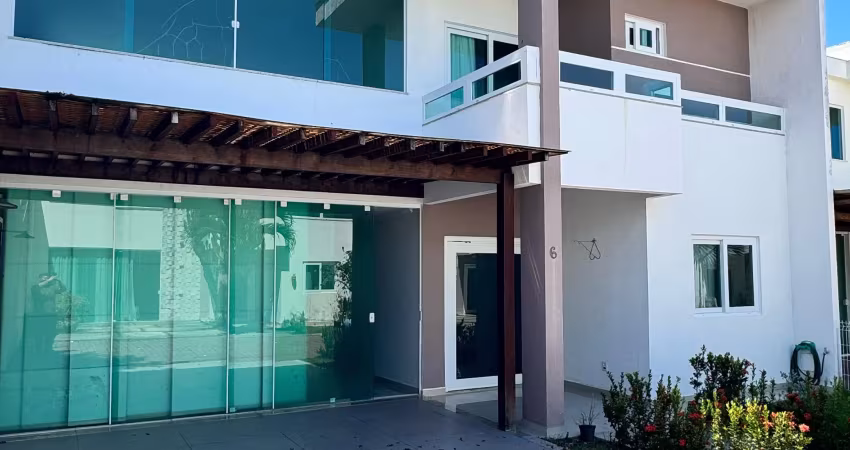 Casa com energia solar 4/4 suítes 01 master semi mobiliada para locação em buraquinho