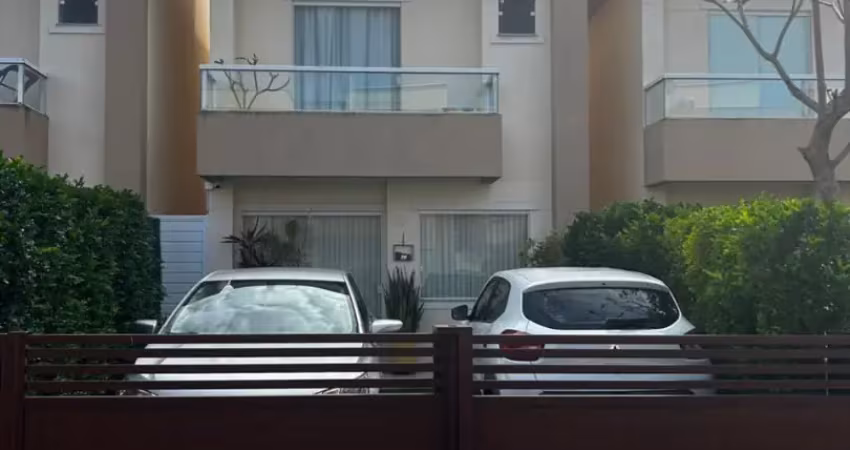 Excelente casa decorada e  nascente 2/4 suítes para venda em abrantes