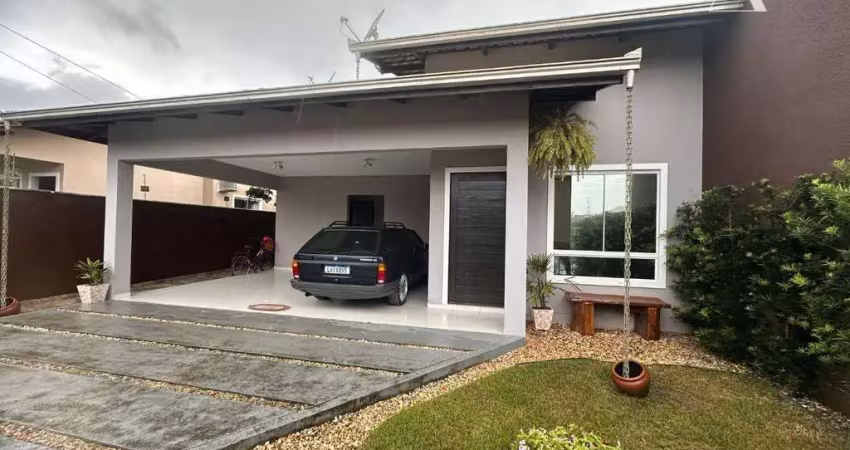 Casa com 3 dormitórios à venda, 150 m² por R$ 799.000,00 - Vila Nova - Joinville/SC