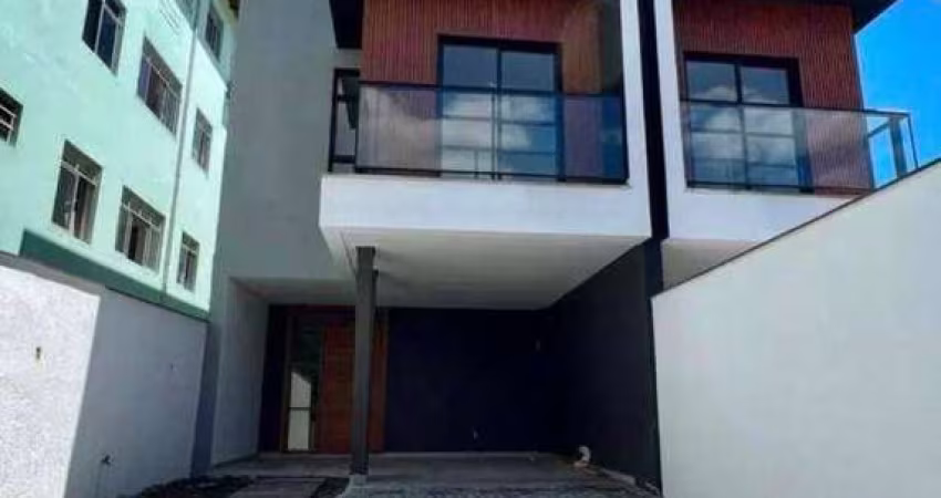 Casa com 3 dormitórios à venda, 128 m² por R$ 690.000,00 - Floresta - Joinville/SC