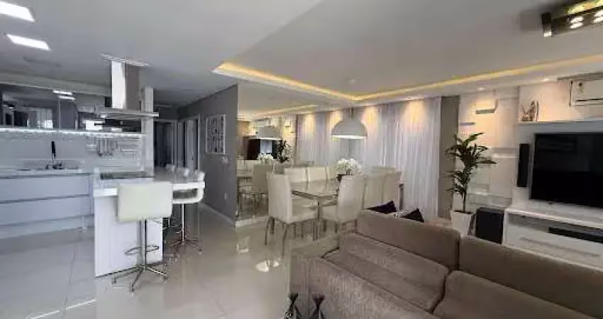 Casa com 3 dormitórios à venda, 126 m² por R$ 890.000,00 - Petrópolis - Joinville/SC