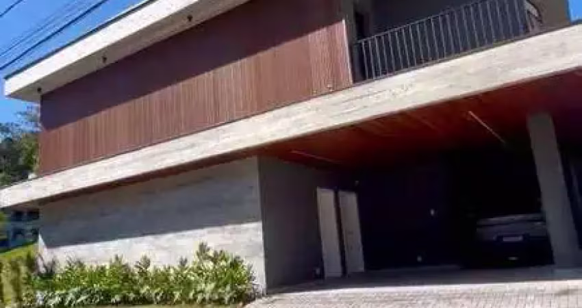 Casa com 3 dormitórios à venda, 235 m² por R$ 2.200.000,00 - Vila Nova - Joinville/SC