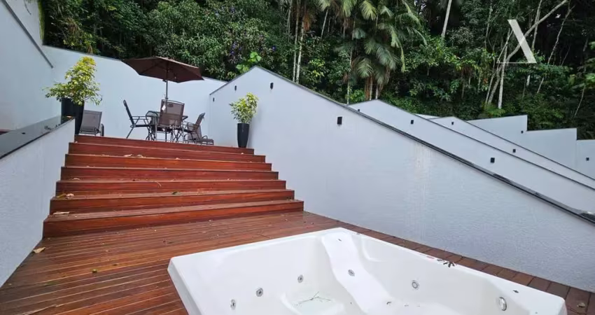 Casa com 3 dormitórios à venda, 164 m² por r$ 1.034.000,00 - glória - joinville/sc