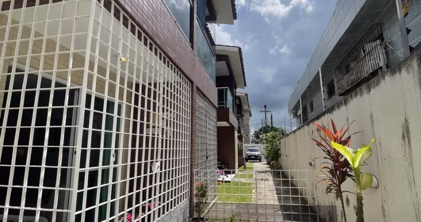 Lindo sobrado com energia solar no coração do cordeiro.