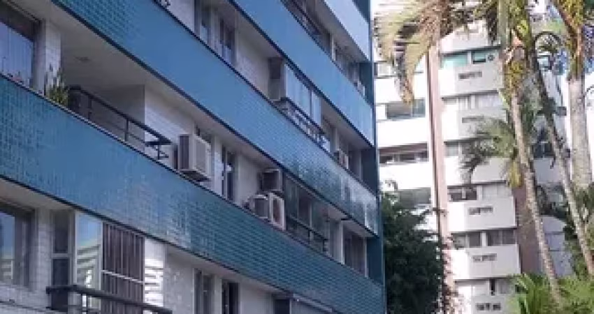 Amplo apartamento com 4 quartos em Boa Viagem