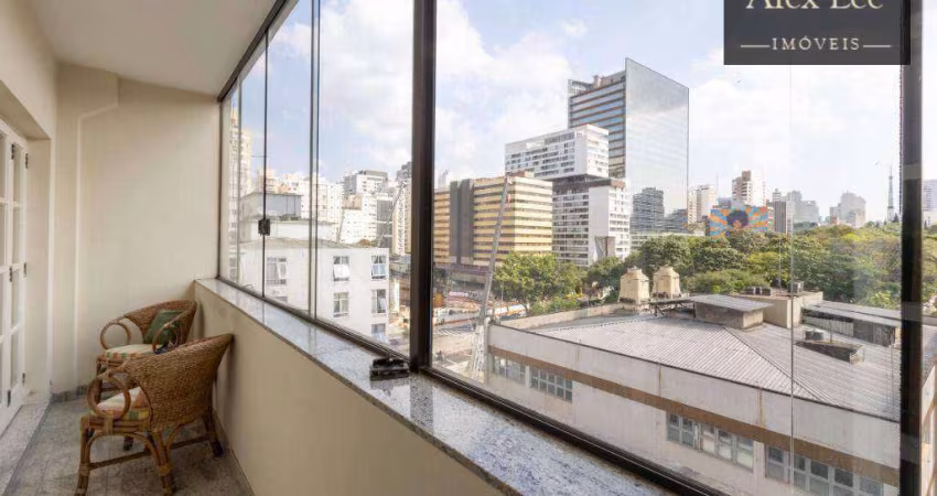 Apartamento com 2 dormitórios e varanda na Consolação