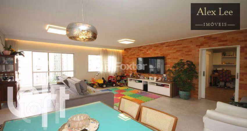 Aclimação com 3 suites e 2 vagas