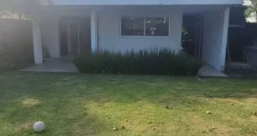 Casa em Condomínio Fechado na Ilha da Caieira
