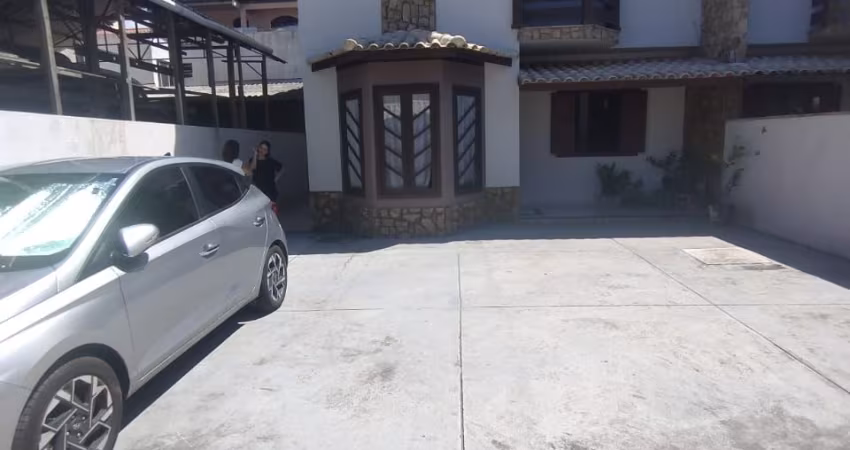 VENDO CASA NO CONDOMÍNIO VILLAGE PARK