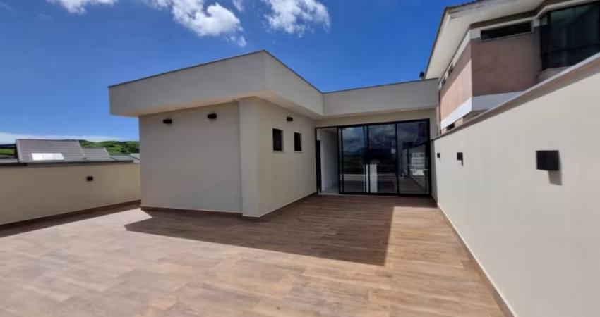 BELISSIMA CASA NO VALE DOS CRISTAIS EM MACAÉ