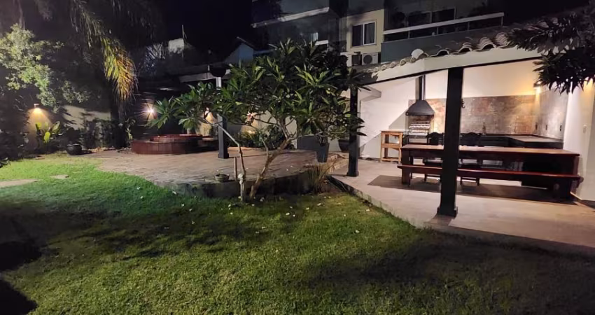 BELISSIMA CASA COM 04 SUÍTES NA PRAIA DO PECADO