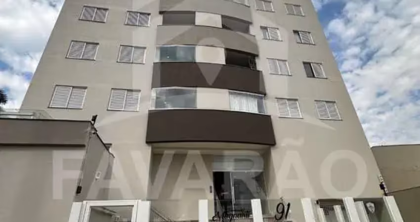 Apartamento semi mobiliado no jardim novo horizonte, a poucos metros da avenida itororó