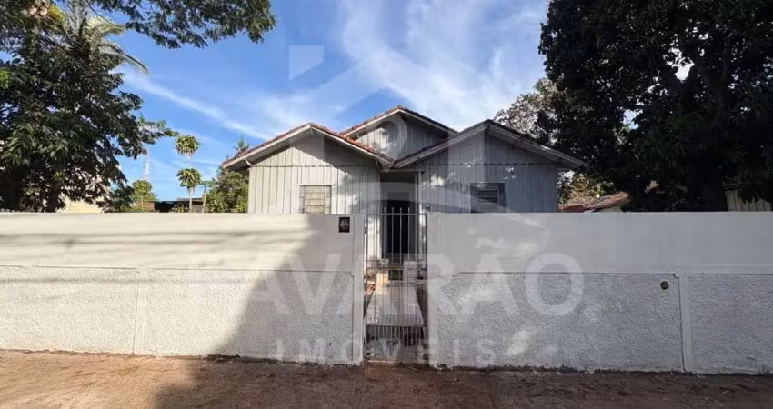 Casa para alugar na Rua Castro Alves, 581, Zona 06, Maringá