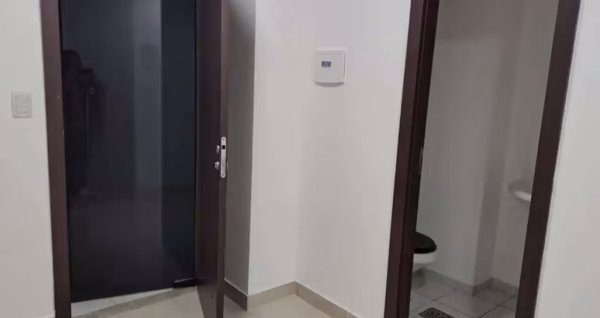 Sala comercial para locação no centro de niterói-rj: 01 sala, 1 banheiro, 1 vaga de garagem, 24m² de área!