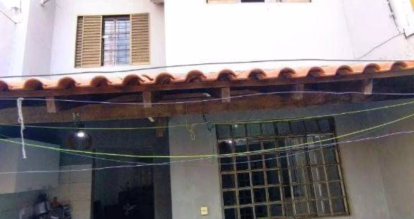 Sobrado no Av. Celso Garcia Cid no centro de Londrina