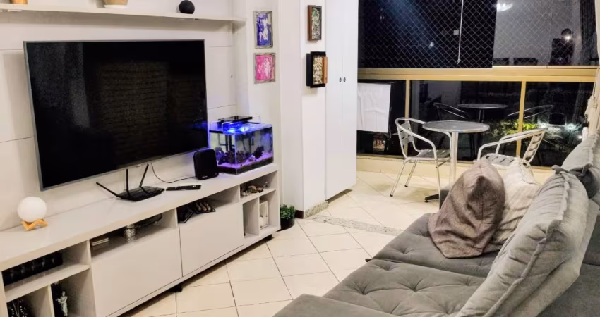 Apartamento á venda na quadra do mar