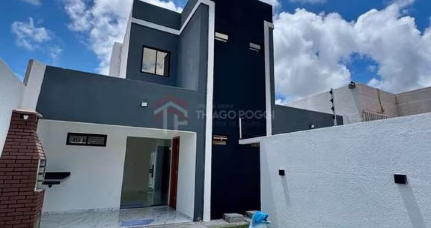Casa duplex com 90m2 e piscina no José Américo