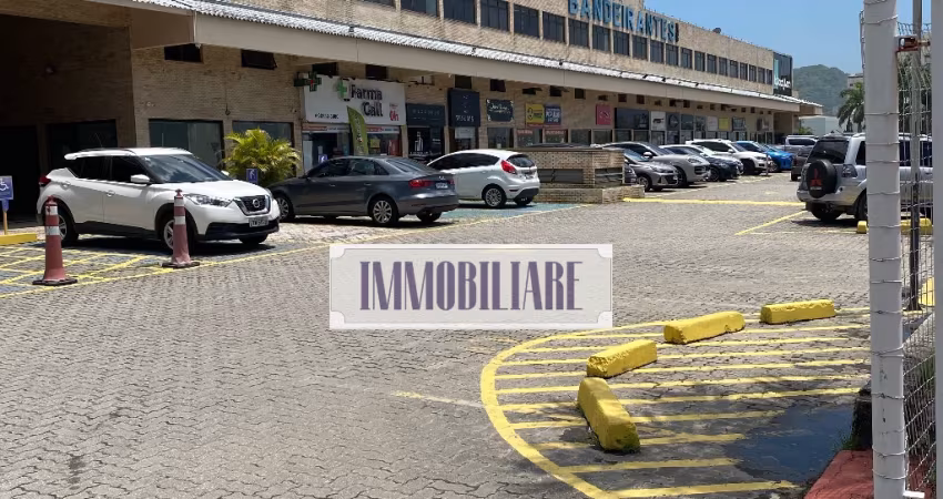 LOJA DE 26m2 , NO BANDEIRANTES MALL/ RECREIO DOS BANDEIRANTES