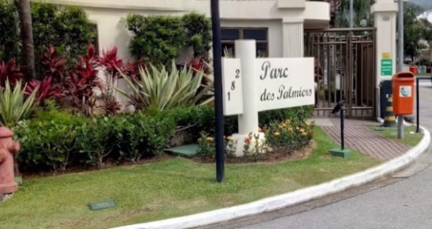 Excelente lote de 291 m2 , no Condomínio Parc des Palmiers , Recreio dos Bandeirantes